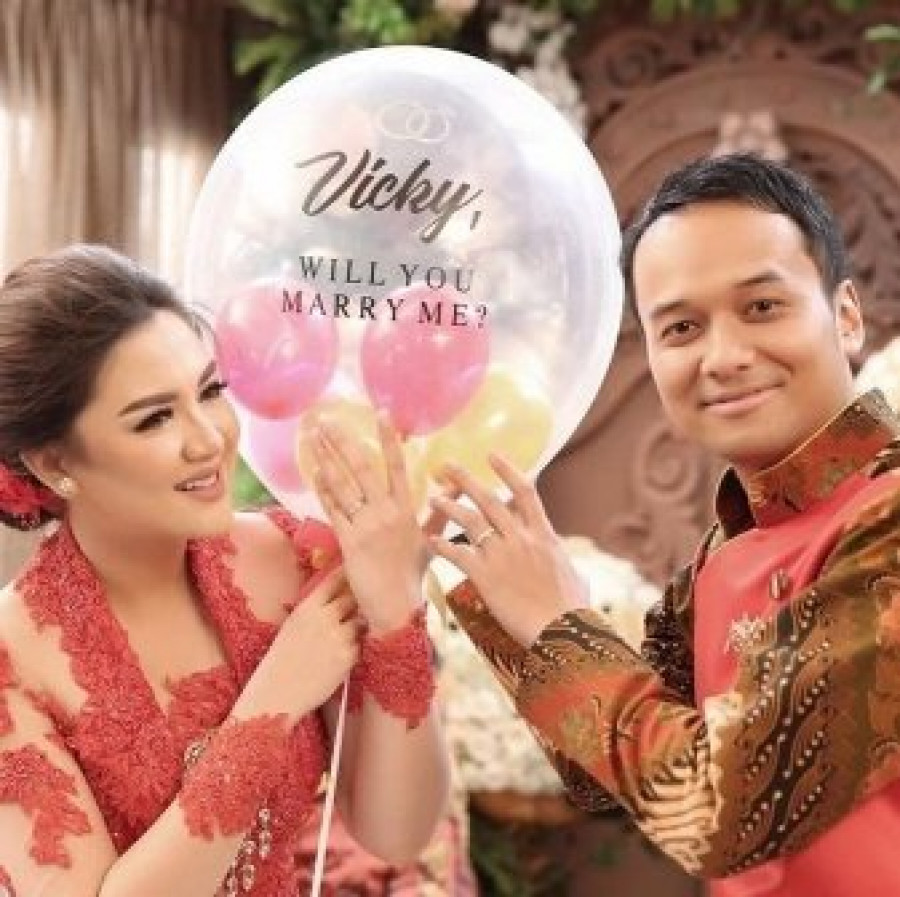 Lucky Ungkap Rencana Pernikahan Vicky Shu