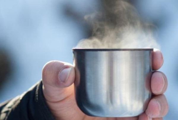 Manfaat Minum Air Hangat Di Pagi Hari